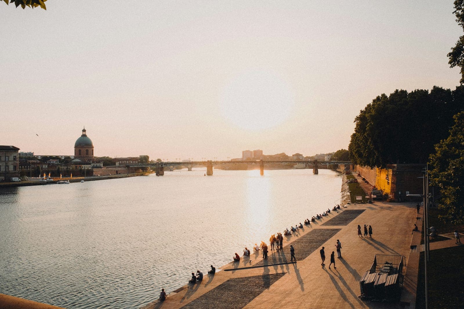 La Garonne à Toulouse au coucher du soleil